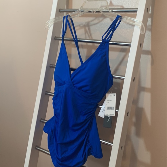 La Blanca Blueberry Underwire Tankini Top - Picture 2 of 11